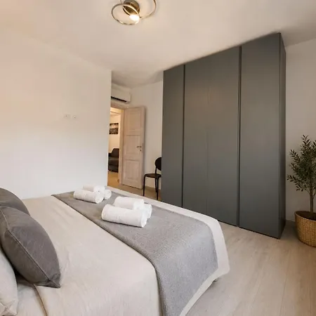 Apartment Alechri La Caletta