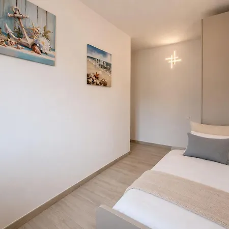 Alechri Apartment