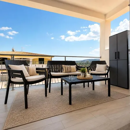 Alechri Apartment
