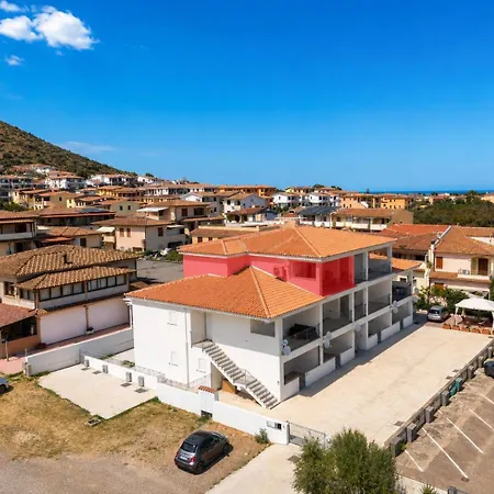 Alechri Apartment La Caletta